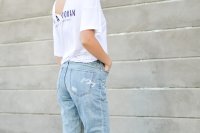 Barrel jeans zijn overal dit seizoen en zo style je ze