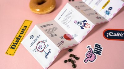 Boost je merkidentiteit met stickers en menukaarten